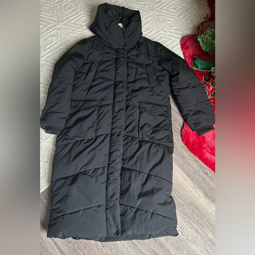 Long line puffa coat